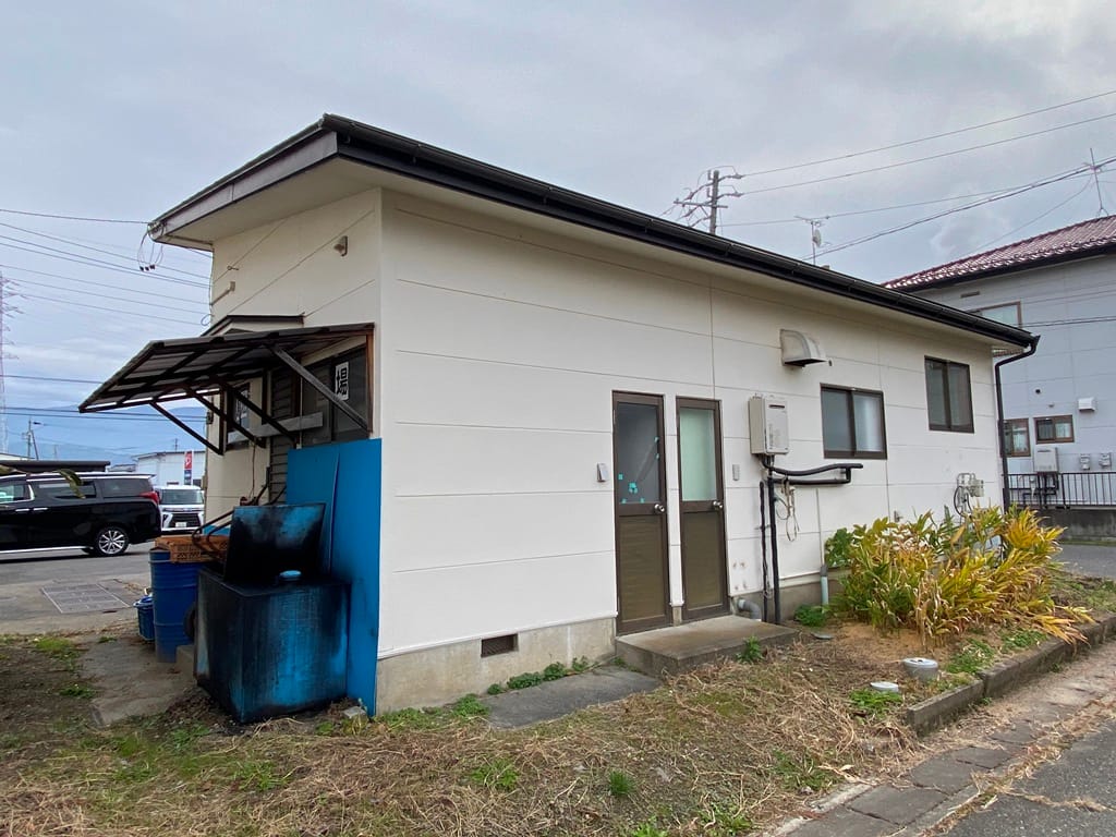 西側からの撮影