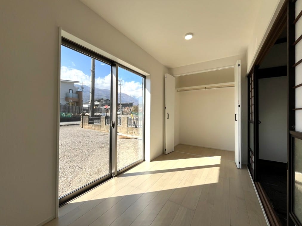 1階 広縁・収納