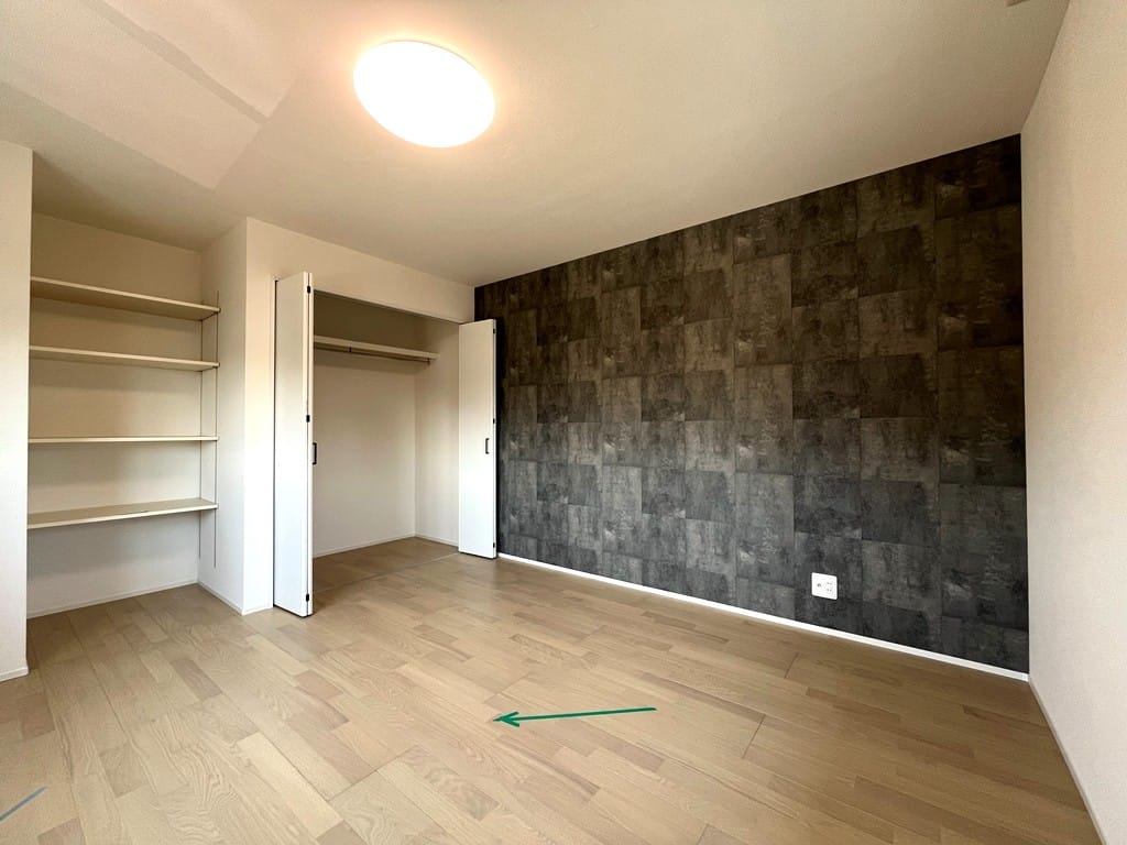 2階 東側洋室(8.0帖)・収納