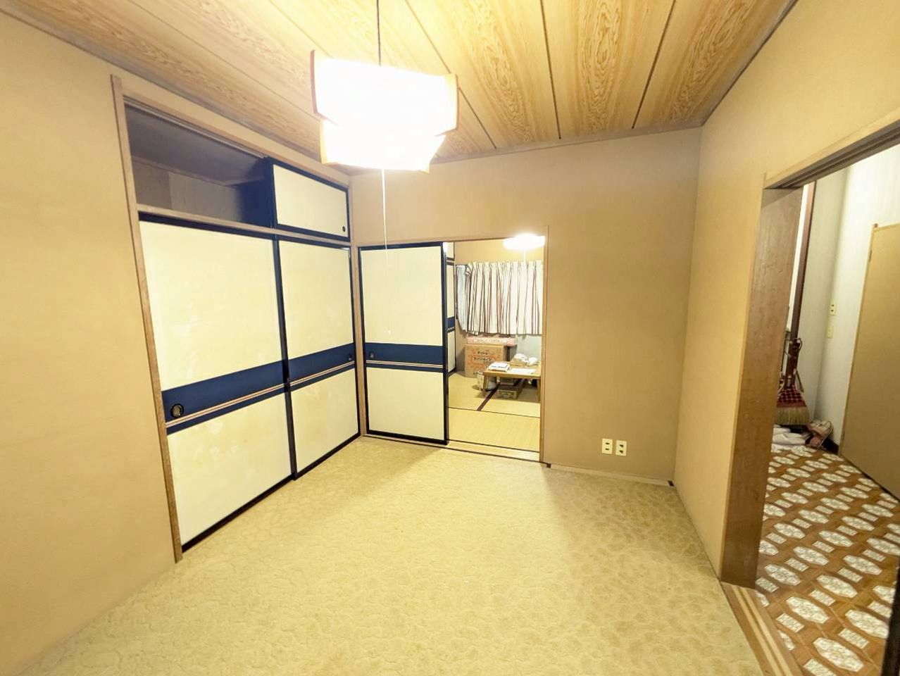 東側 和室6帖