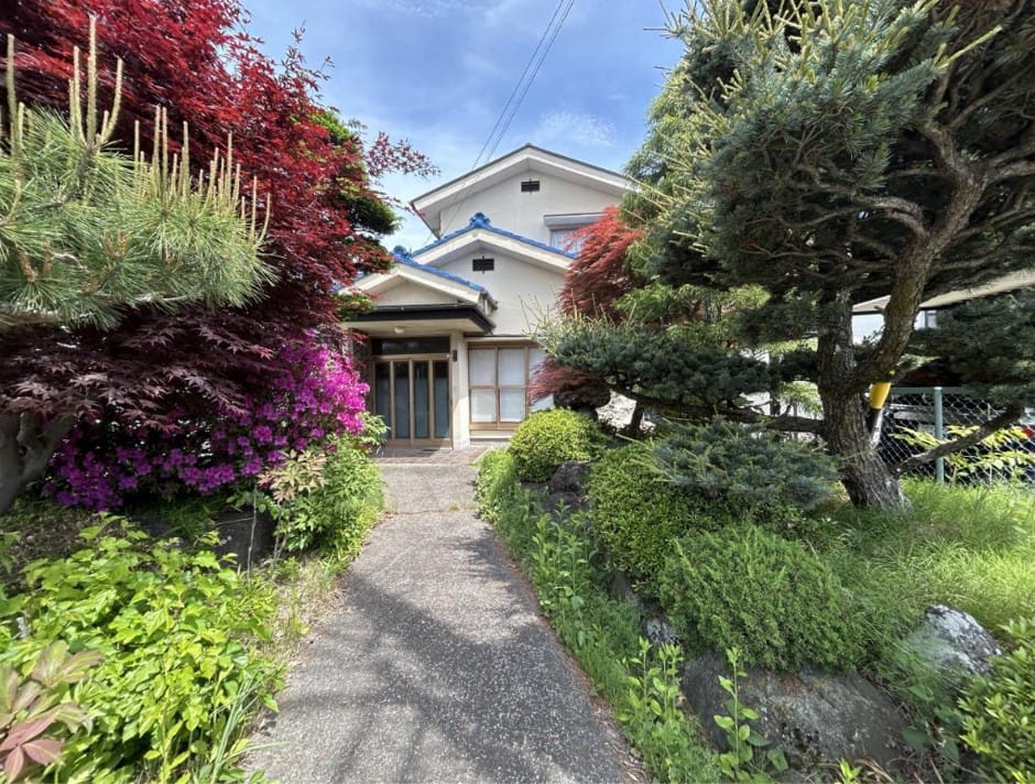 【外観】植栽は撤去してお引渡しとなります。