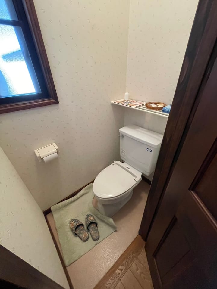 店舗スペーストイレ