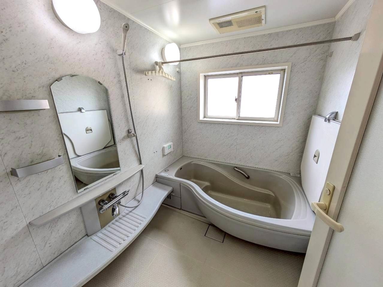 2階 浴室