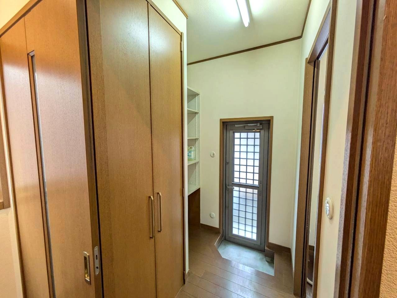 キッチン横 勝手口