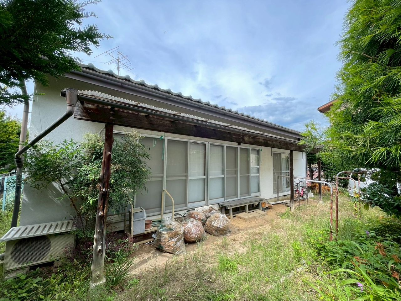 建物南側