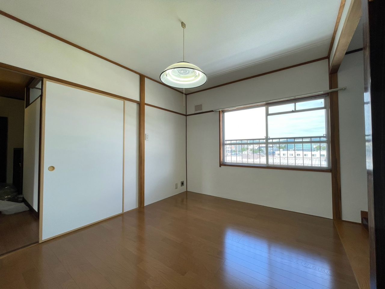 北東側 洋室6帖