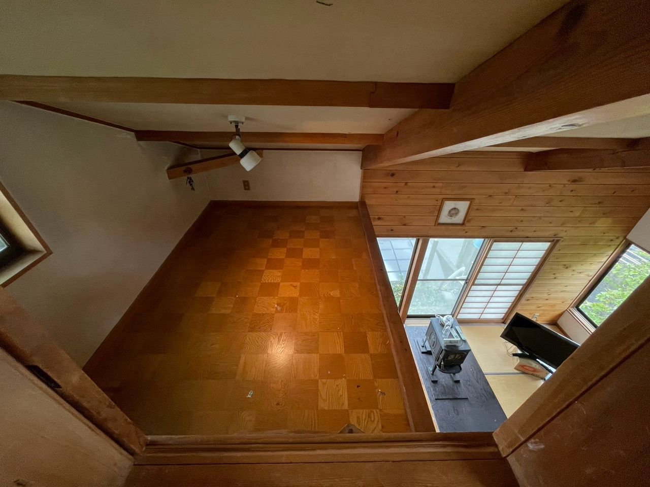 中二階