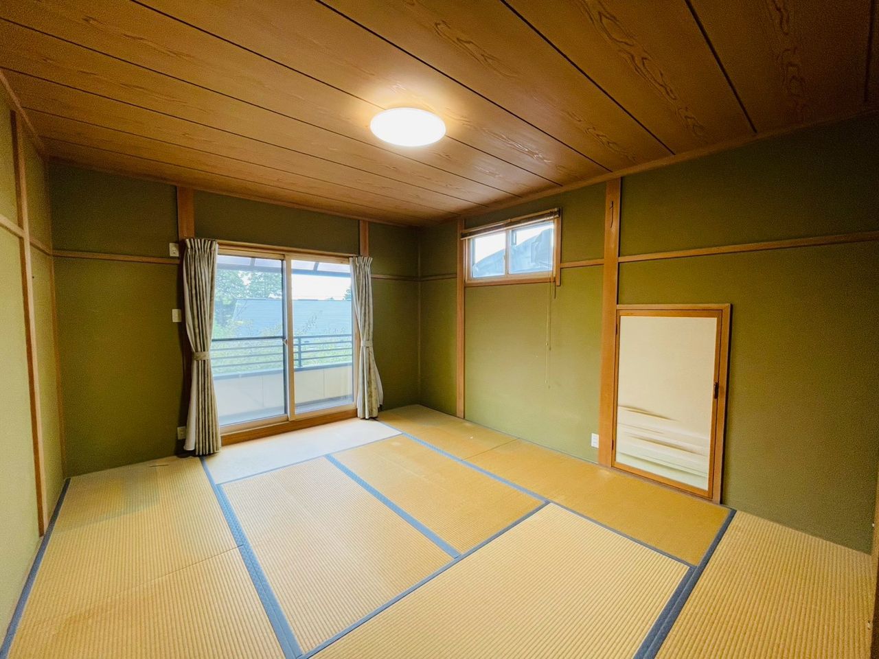 2階 西側 和室10帖