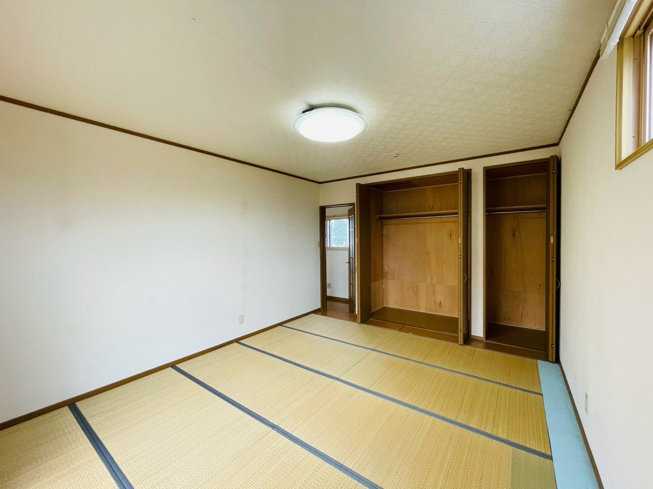 2階 東側 洋室10帖