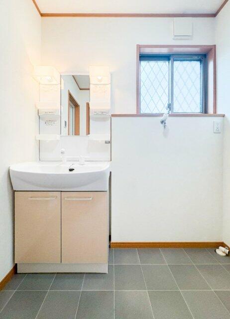 2025年9月下旬、内装リフォーム済みです。