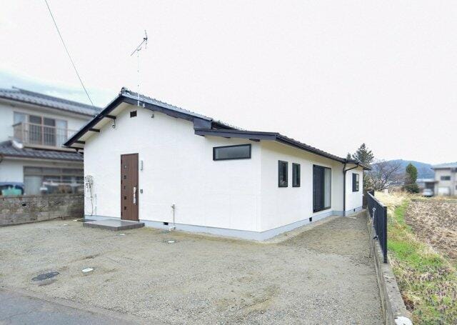 平屋の一戸建てです。内装リフォーム工事完了し綺麗なお住まいで