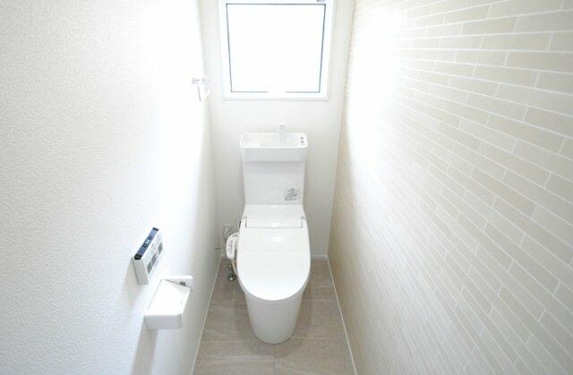 トイレはウォシュレット付きです。