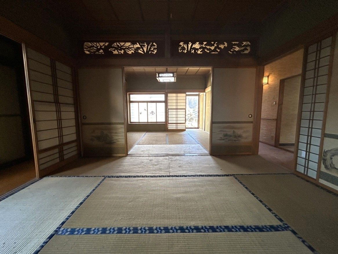 【1階和室続き間】