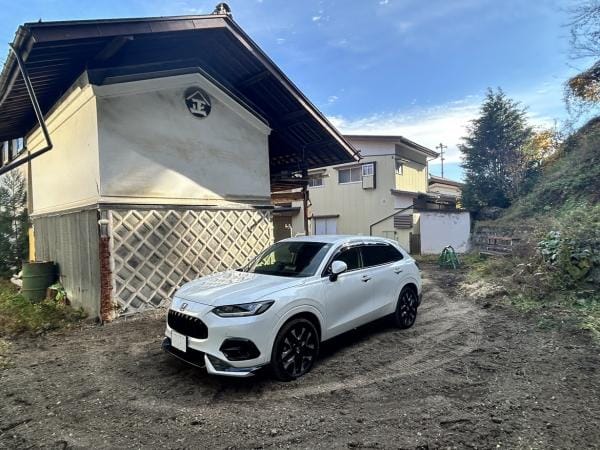 【蔵 別アングル】蔵の中のものは売主にて処分いたします。広々とした趣味スペースとして、お使いいただけます。DIYでおしゃれな空間づくりをするのも一つの楽しみですね。