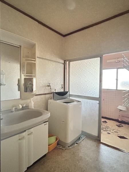 【洗面脱衣場 現況】