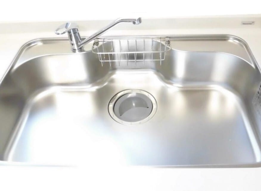 【同仕様写真・シンク】シンクは幅約74cmと、食器や鍋等まとめて洗えるサイズ感です。