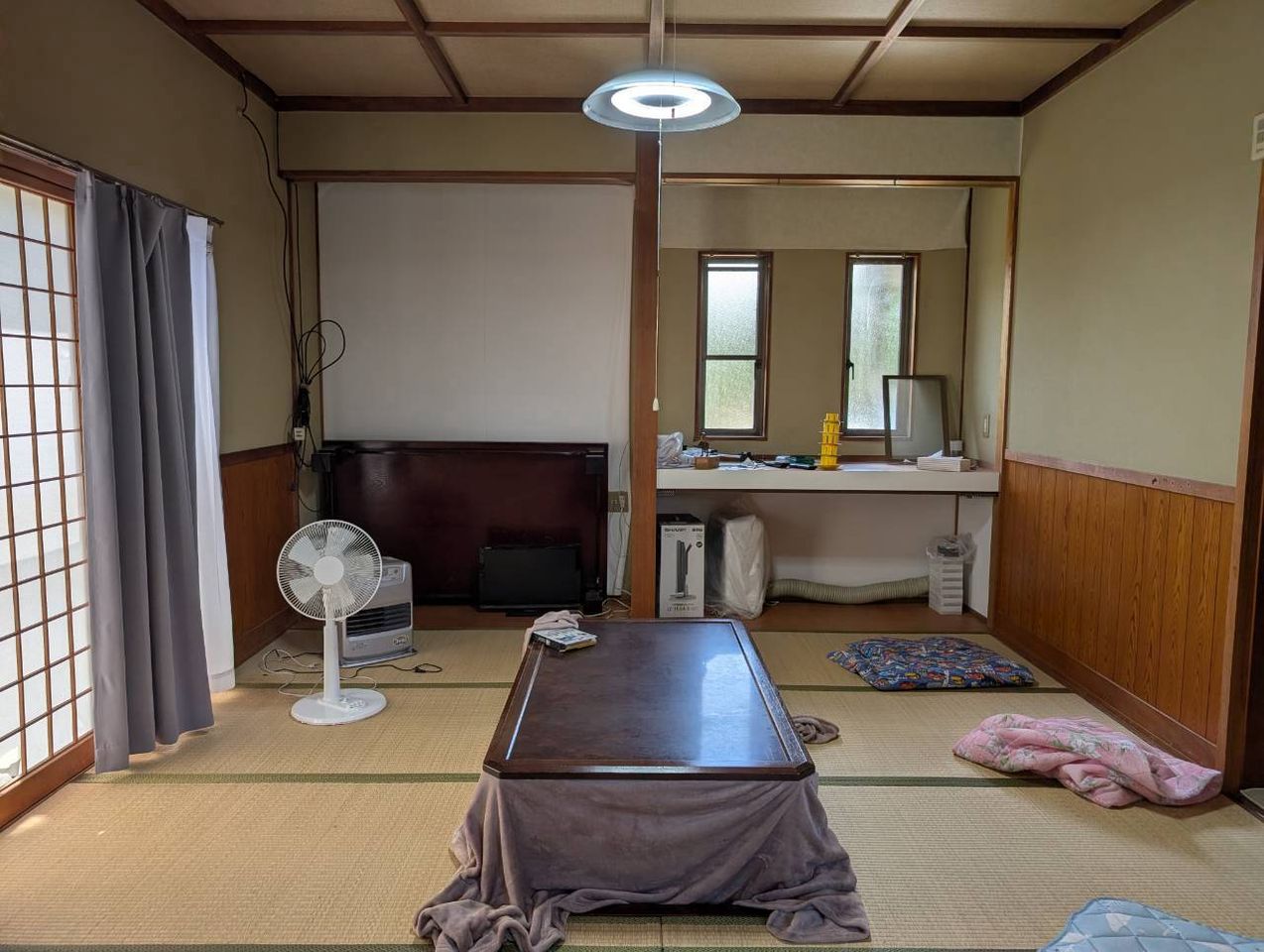 キッチン横和室