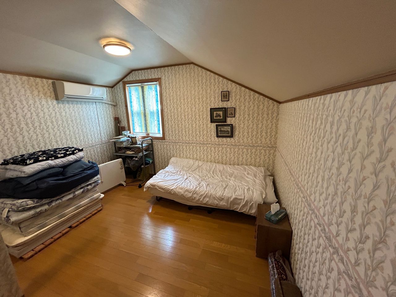 屋根裏