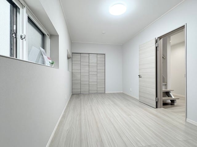1階 洋室約9帖