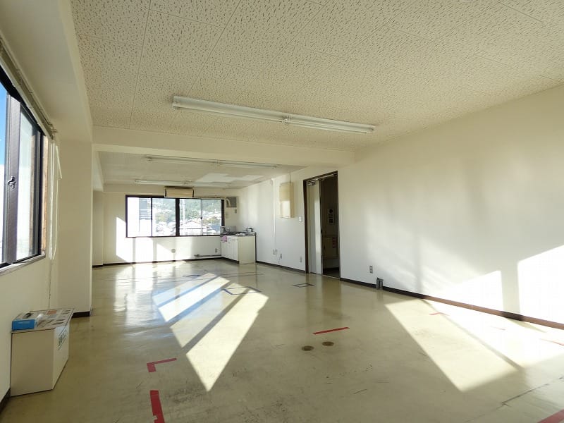 掲載写真は同物件の他の部屋の写真を代用しておりますので、参考写真となります。