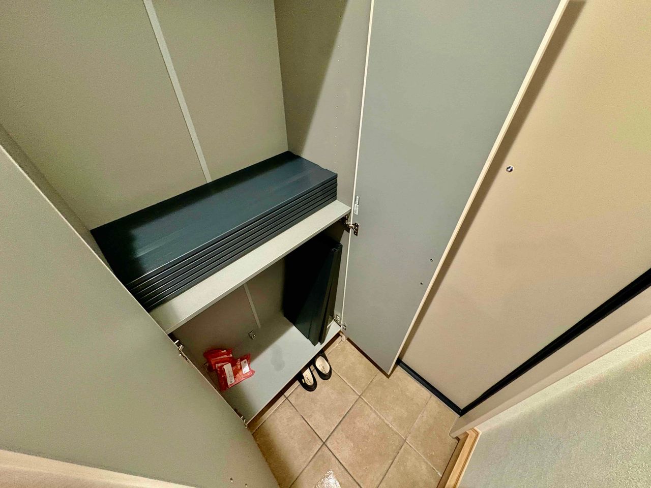 シューズボックス