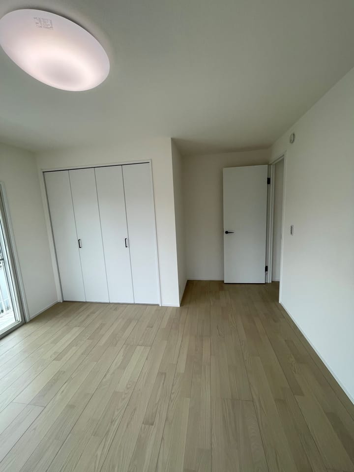 洋室7.4帖