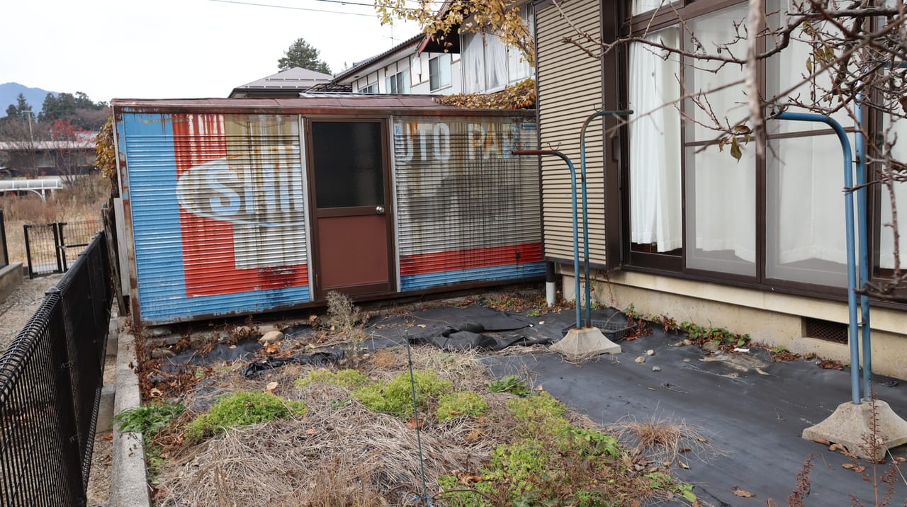 南庭・コンテナ倉庫