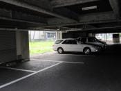 屋内駐車場