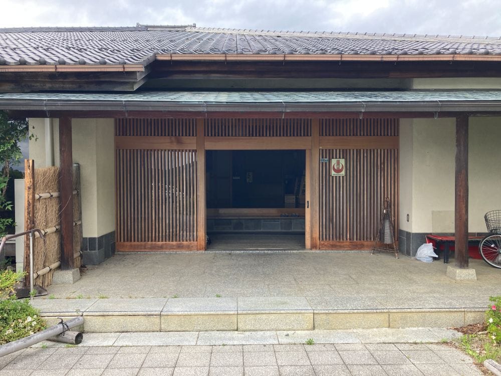 正面玄関
