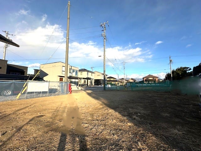 区画10の敷地内から接する道路方向 2025.12.5撮影