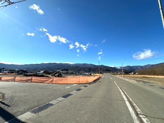 前面道路北側 2025.12撮影