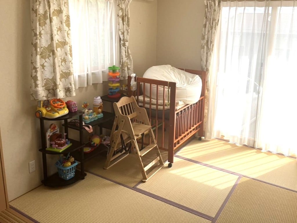 畳コーナーは4.5帖の広さ。お子様のお昼寝や家事スペースなど様々な用途で利用できます。