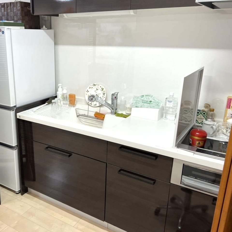 キッチンは2022年に新品へ交換しています。IH搭載の綺麗なキッチンで料理が楽しくなりますね。