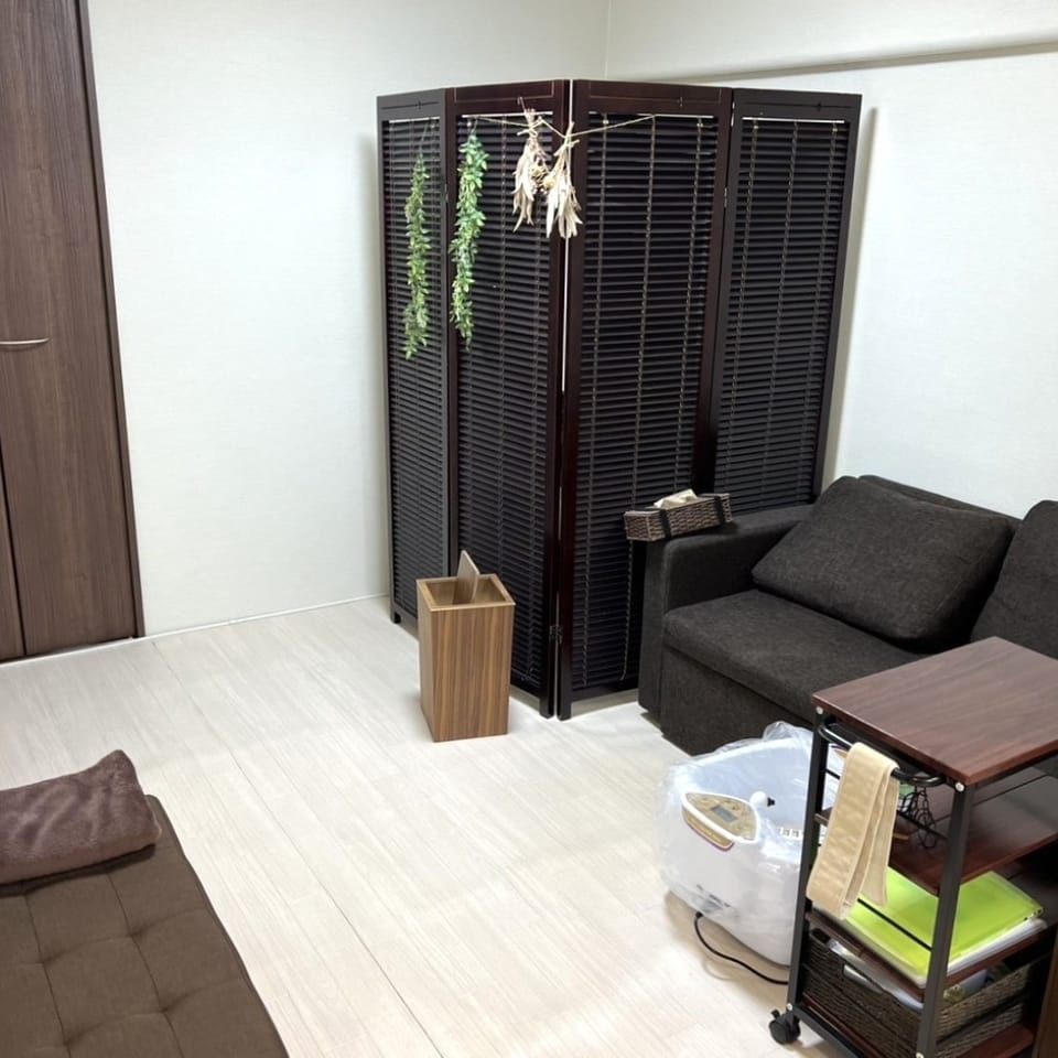 LDKの隣には4.5帖の和室。ほっと落ち着きたいときに嬉しいスペース。(写真はフロアシートを敷いています)