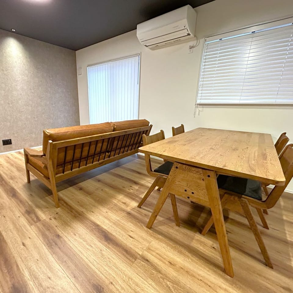 当社コーディネーターが選び抜いた、お家の雰囲気とぴったりの家具もセット。すぐに新生活をスタートできます。