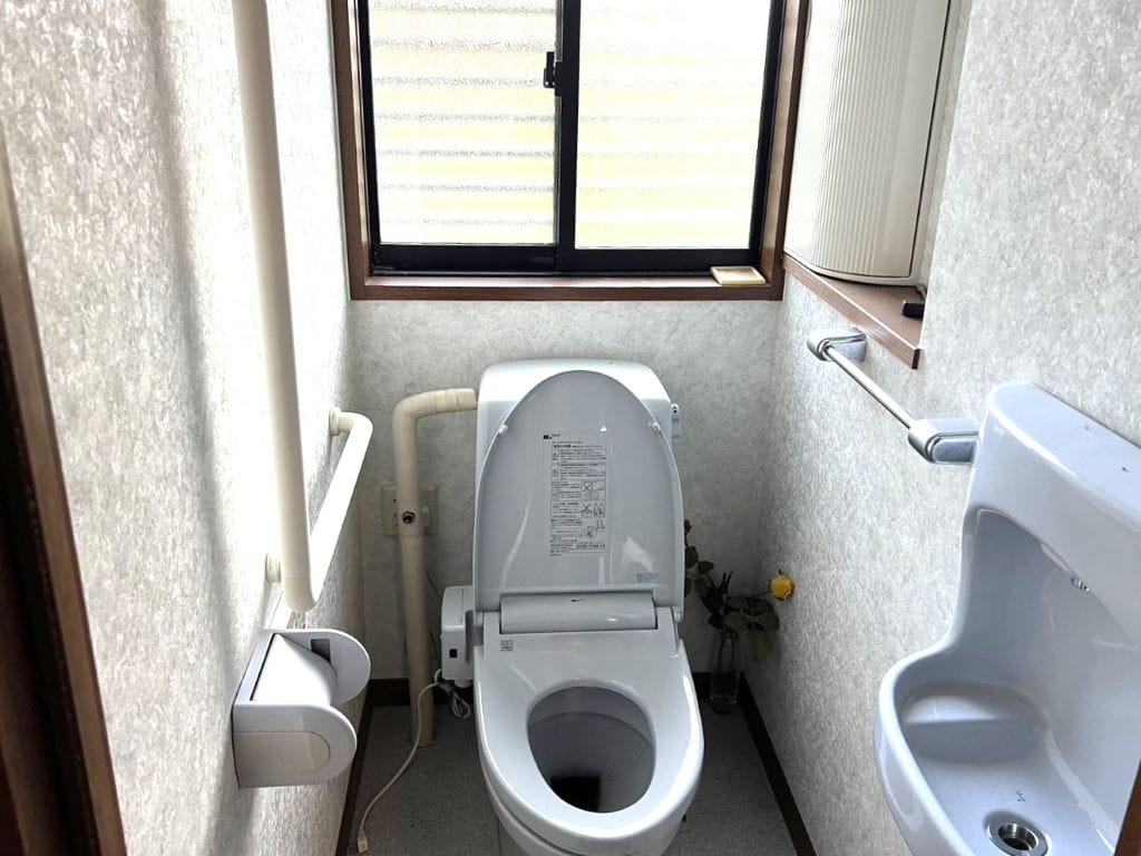 トイレは1Fと2Fにそれぞれあるので、ご家族で利用が重なったときも安心。どちらも手洗い機付き。