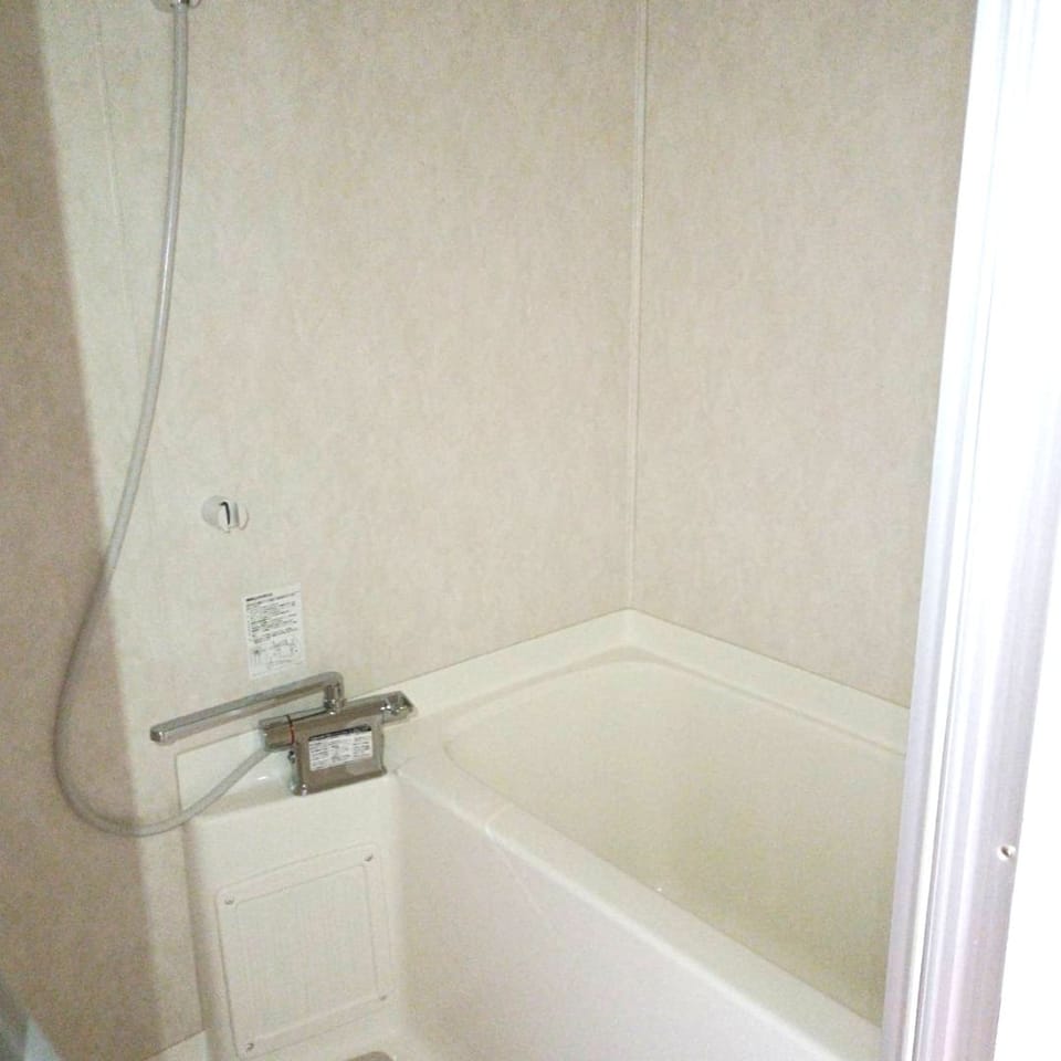 再生コーティング済のユニットバス。一日の疲れをゆったりと癒せる、快適なバスタイムを楽しめます。