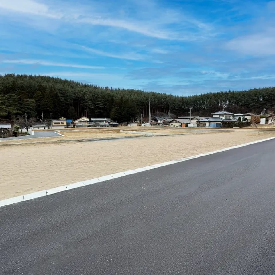 【好立地は早いもの勝ち!】総面積8000m2以上!全22区画の雄大な新興分譲地が完成。山々の緑が身近でのどかな住環境。