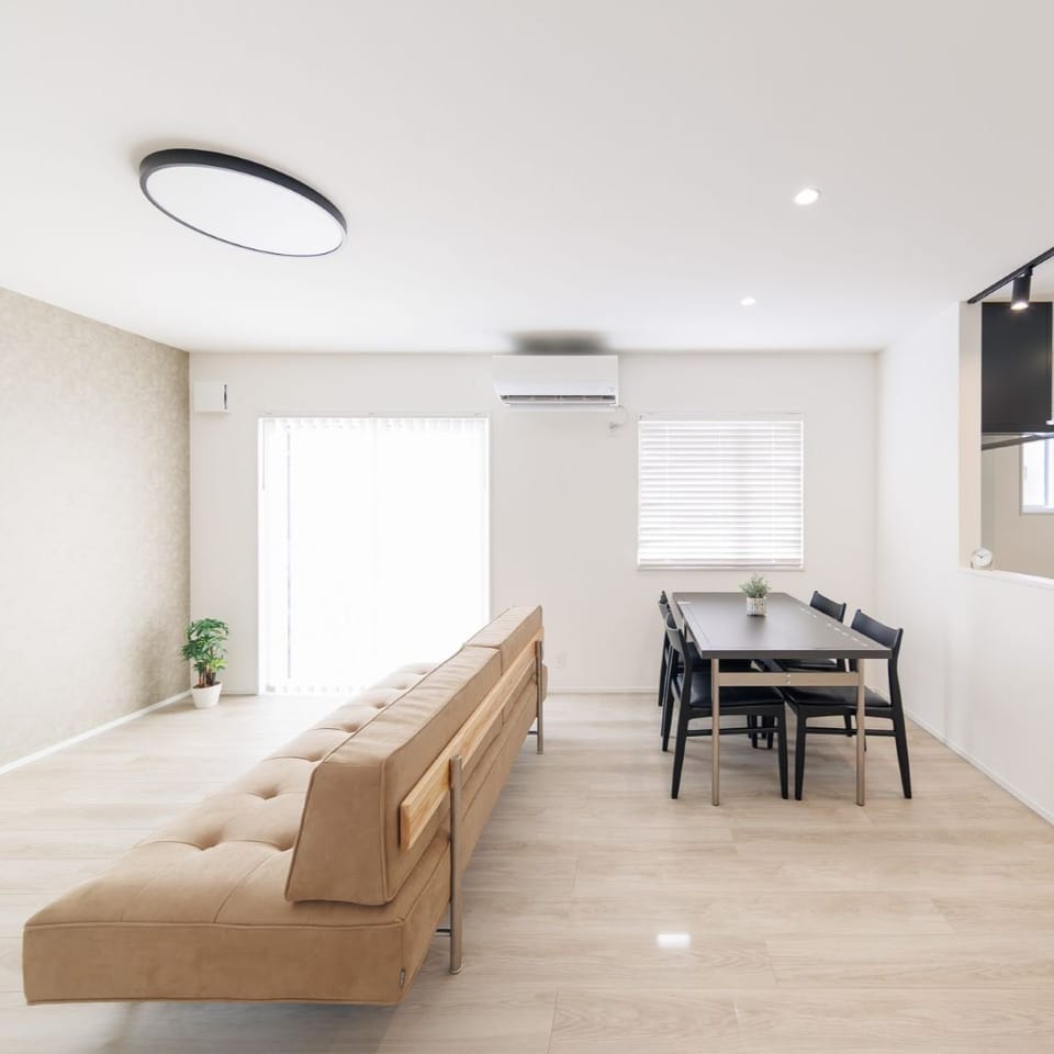 当社コーディネーターが選び抜いた、お家の雰囲気とぴったりの家具もセット。すぐに新生活をスタートできます。