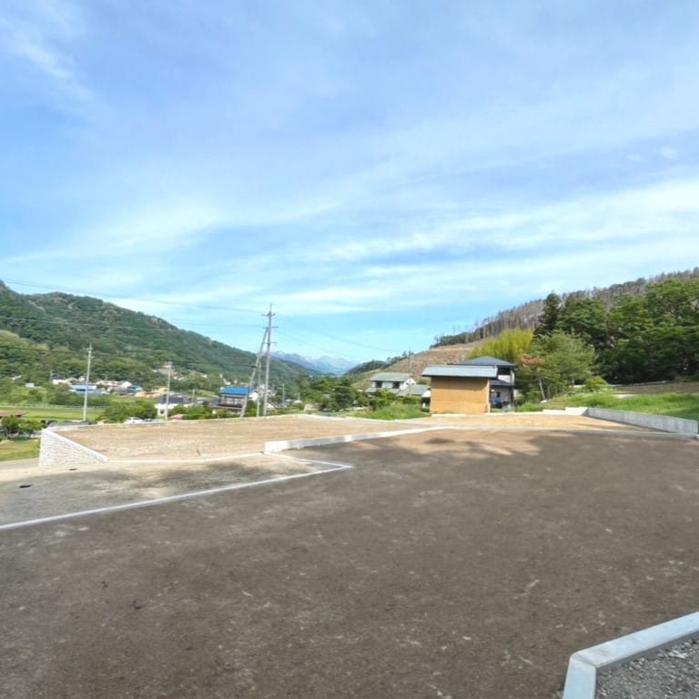 【教育環境の充実】中山小学校まで徒歩19分でお友達との通学時間ならあっという間!子育て世代にとって安心して子どもを育てられる環境が整っています。また、地域住民による教育支援活動も活発です。