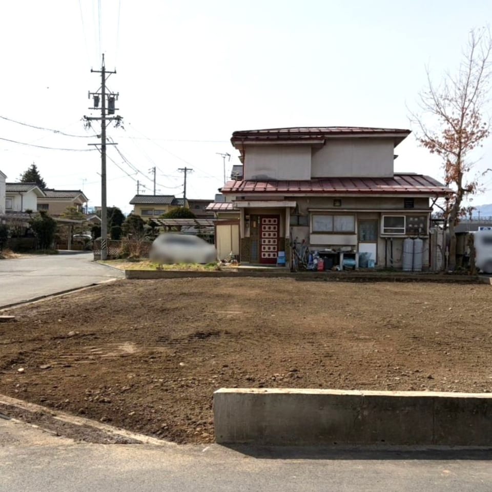 幅員6mの道路に接道し、ゆとりある車の出入りが可能。駐車スペースを含めた建築プランの自由度も高まります。