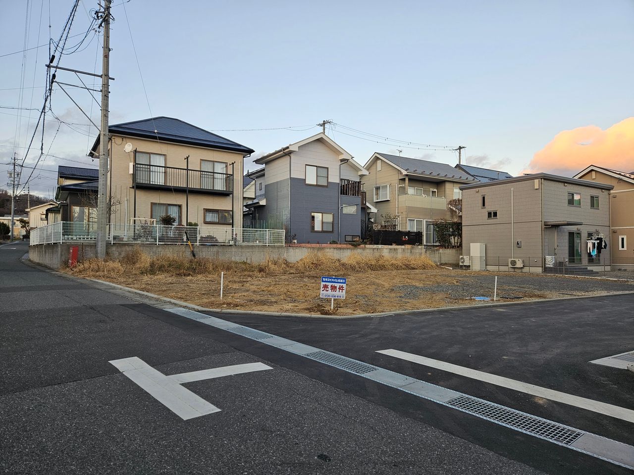 前面道路(2025年12月撮影)
