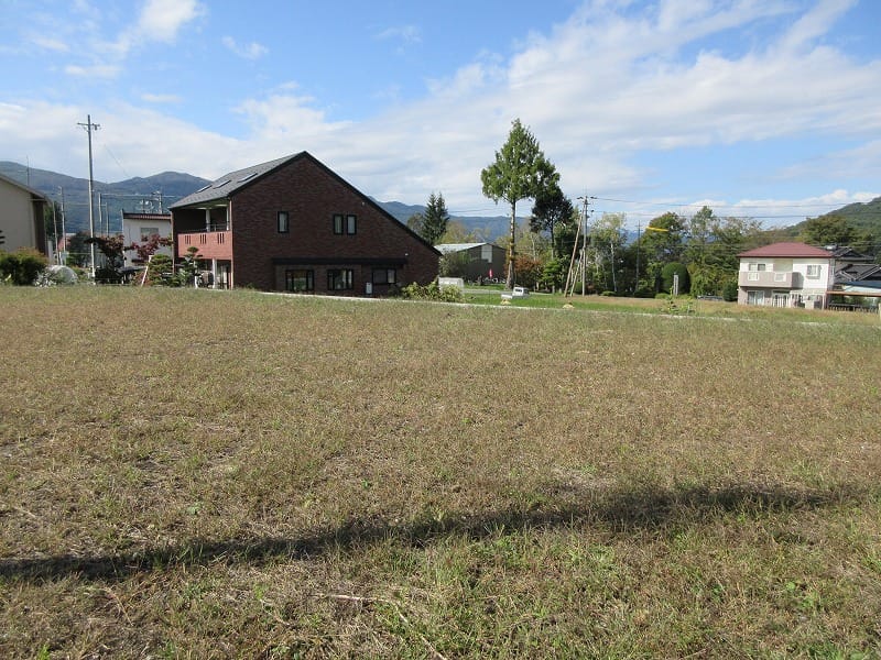 物件から西方向を撮影(2025年10月)