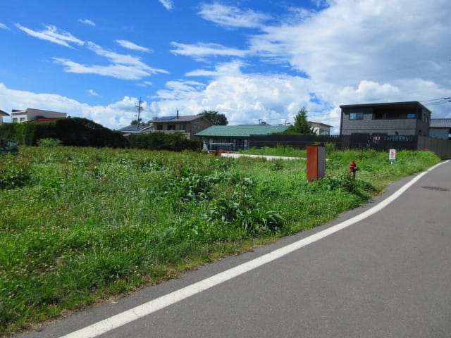前面道路南東側から撮影(2026年8月)