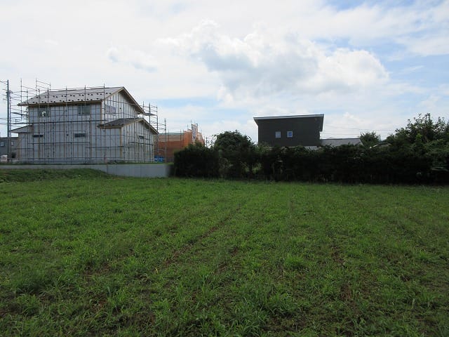 物件南方向を撮影(2025年8月)