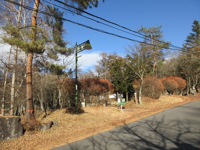 前面道路南西側から撮影(2025年12月)