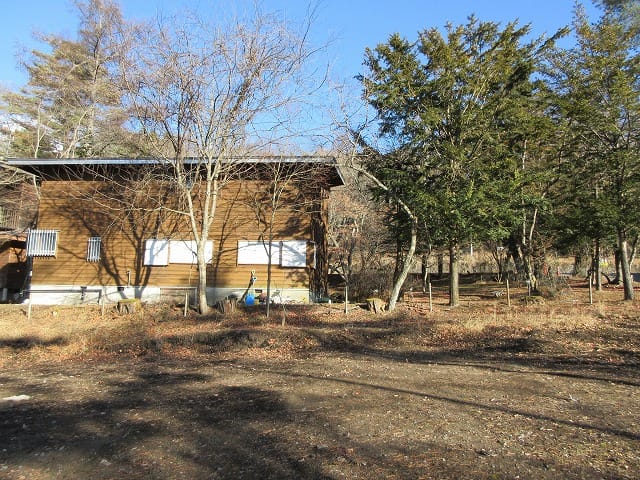 物件東方向を撮影(2025年12月)