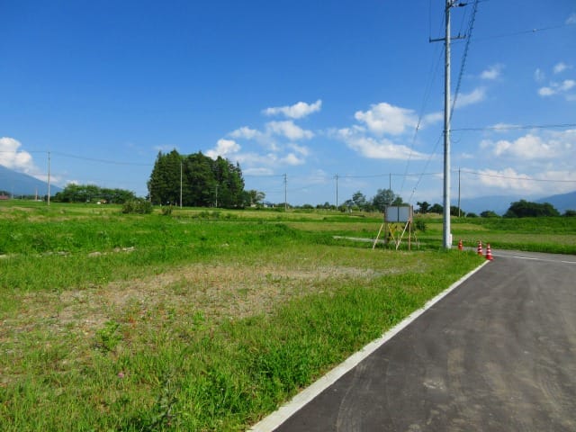 前面道路北側から撮影(2026年7月)