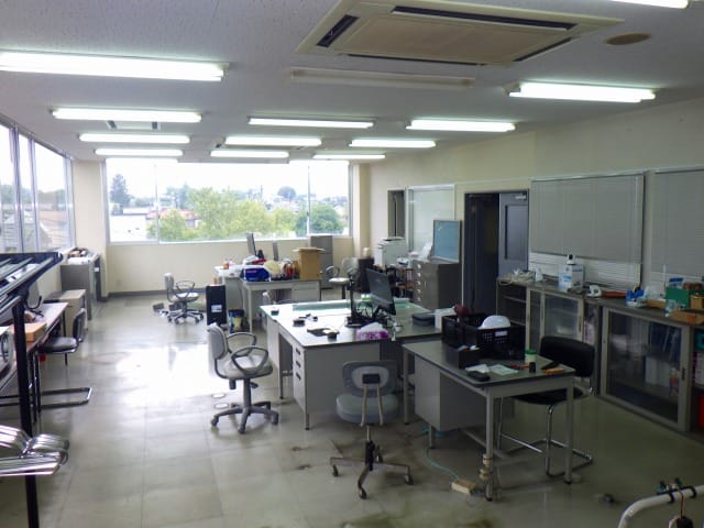 2F 事務室