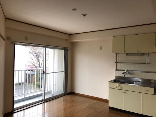 LDK 窓側